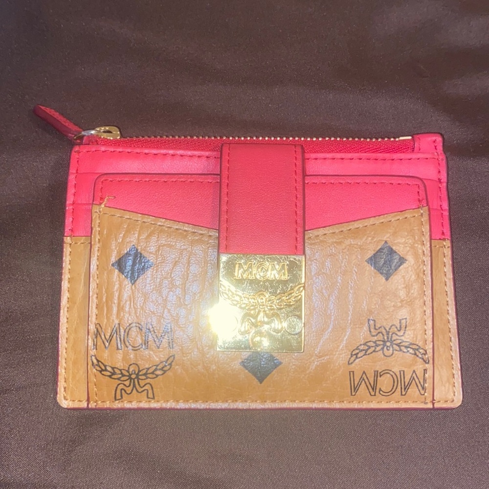 Rare Mcm  Mini Patricia Zip Card Case In Viseteos Leather Blok